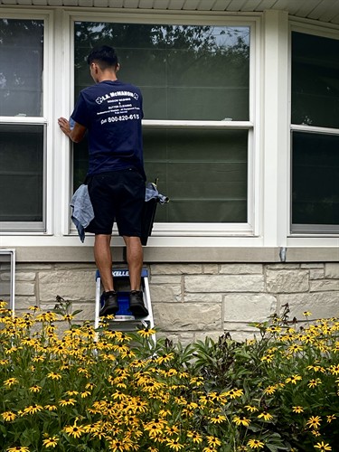 LA MCMAHON WINDOW WASHING 1-800-820-6155
