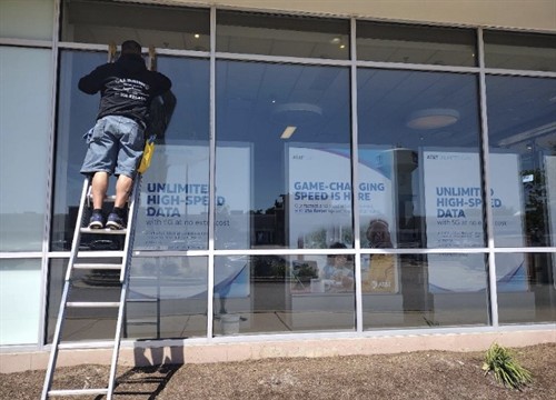LA MCMAHON WINDOW WASHING 1-800-820-6155