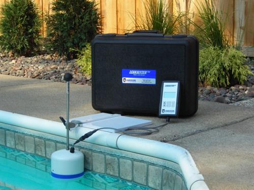 LeakAlyzer measures water to verify active leaks versus evaporation LeakAlyzer measures water to verify active leaks versus evaporation