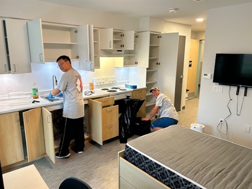 Volunteer with Veterans' House Canada 