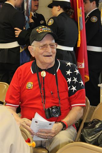 Bob Layes, Korean War Veteran.  Oldest member in attendance (91)