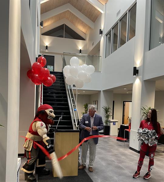 Captain Fear visits newest Applied Innovation location in Florida