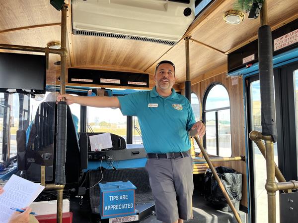 Ronnie of Venice Florida Tours leading the Venice City Trolley Tour