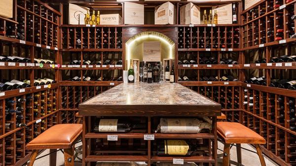 Gallery Image VFWS_WINE_CELLAR.jpg