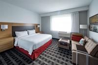 King Suite with sofa sleeper and fully equipped kitchen 