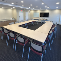 Meeting room - U Shape (623 Square Feet)