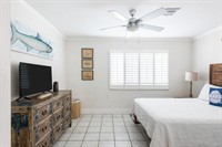 Mariner's Landing, queen bedroom.