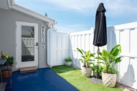 Gallery Image Waterfront_Getaway_0002_websize.jpg