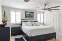 Gallery Image Waterfront_Getaway_0046_websize.jpg