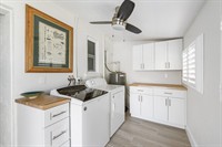 Gallery Image Waterfront_Getaway_0131_websize.jpg