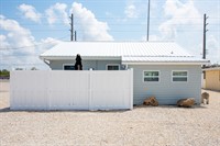 Gallery Image Waterfront_Getaway_0139_websize.jpg