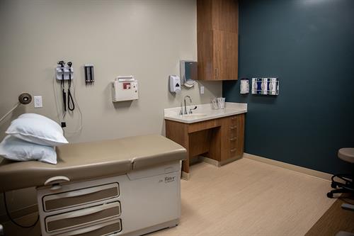 Gallery Image Patient_Room2_resize(1).jpg