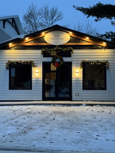 Gallery Image IMG_1960.jpeg