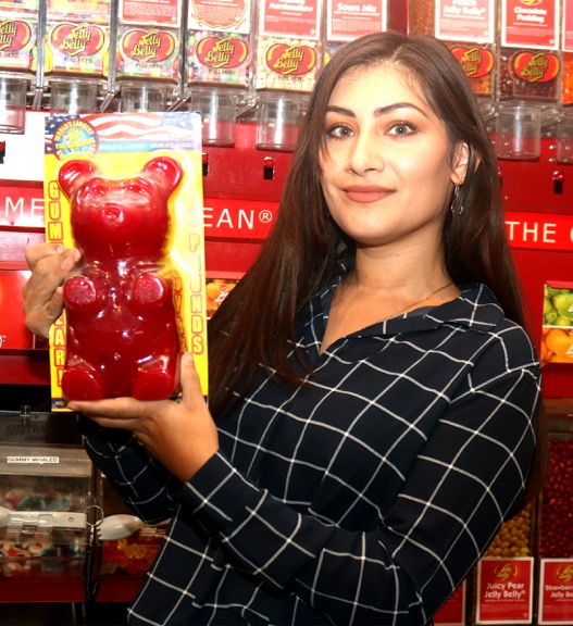 January 2019: Jennifer Torres & The Candy Store