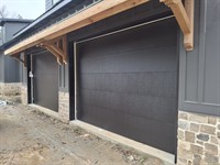 Gallery Image 1765225832974_(1).jpg