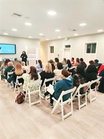 Gallery Image Crowed_3.jpg