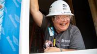 Gallery Image Care-a-vanner_CAV_volunteer_2.jpg