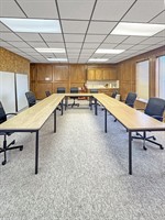 Gallery Image CONFERENCE_ROOM_2.jpg