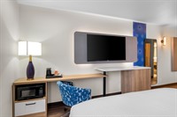 Gallery Image AR352NQQ3.jpg