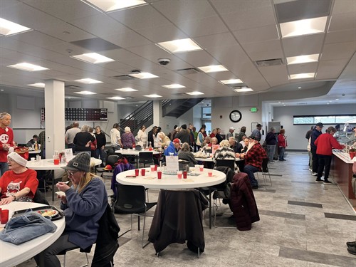 Gallery Image Dining_Room_Christmas_2.jpg