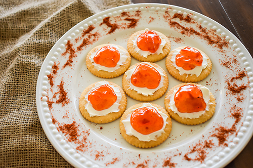 Chugwater Chili Red Pepper Jelly with Cream Cheese and Crackers