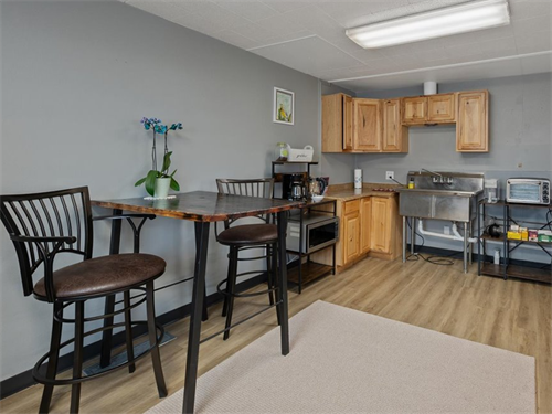 Coffee and Snack Bar