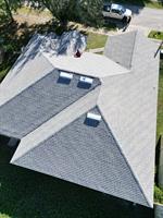 Gallery Image shingled_roof.jpg