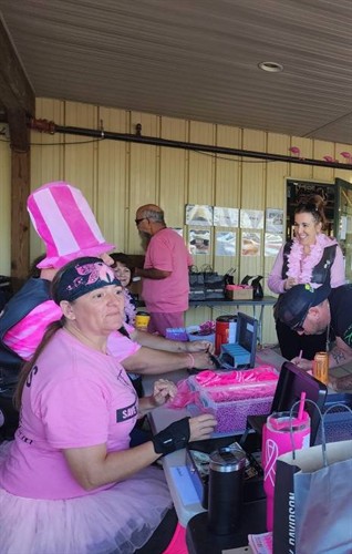 Gallery Image hl2518.jpg