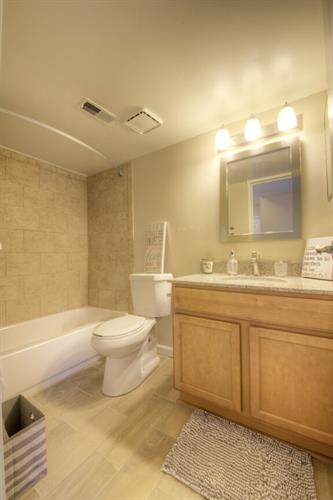 Gallery Image Townhome_5.jpg