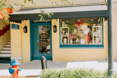 Our new storefront at 117 E 4th Avenue, Mount Dora, FL. 