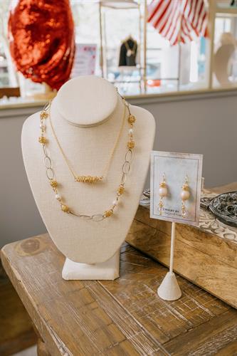 TFC Pearly Nest Necklace and Earrings