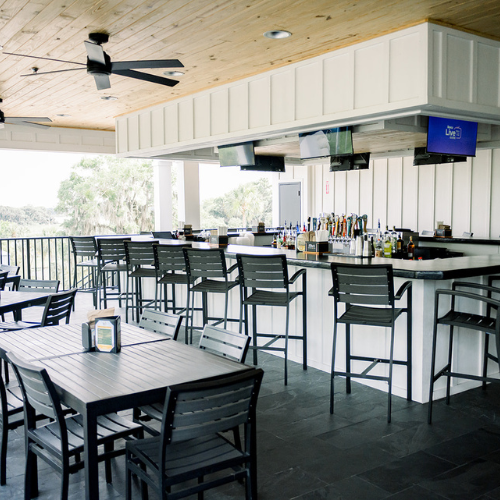 Meet us at the bar: local brews, craft cocktails & good company.