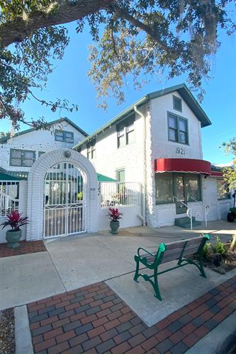 1921 Restaurant in Mount Dora