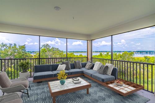 Saunders Lakefront Living - Screened in Patio