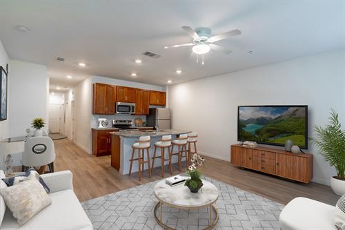 Saunders Lakefront Living - Interior