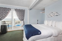 Gallery Image Boardwalk_Inn_Hampton_NH_-_Oceanfront_Room_4407.jpg