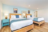 Two Queen Beds - Surf House Hotel Hampton NH