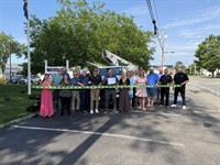 Gallery Image Hampton_Ribbon_Cutting.JPG