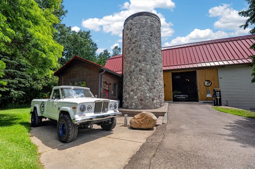 Big Garage Property Listed by Gearhead Homes Realty