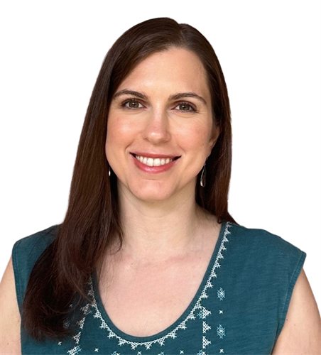 Amy Berke, MD, is a dedicated functional medicine physician with a background in family medicine and over 8 years of invaluable experience in the field. 