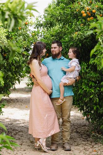 Maternity phots at Hagen farms in Queen Creek AZ 