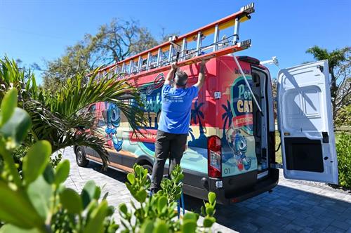 Gallery Image electrician-anona-fl-service-van-ladder.jpg