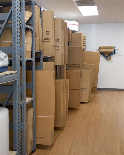 Gallery Image upsstore2-11_54794218761_o.jpg