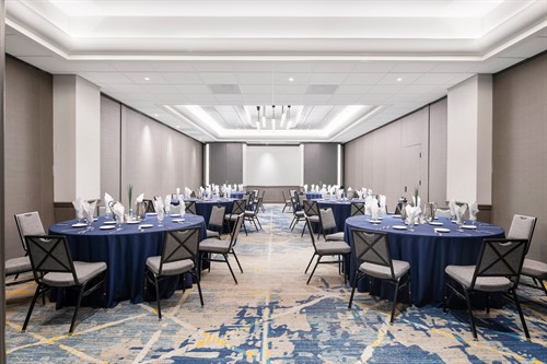 Salon 2 – Round Setup