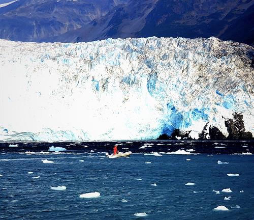 Gallery Image 2019_Alaska_Aialik_Glacier_small_craft.jpg Gallery Image 2019_Alaska_Aialik_Glacier_small_craft.jpg
