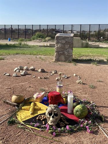 A a community altar at the border wall in El Paso, Tejas