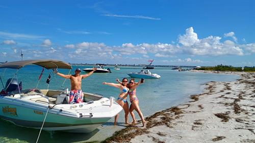 Gallery Image captain-clearwater-private-island-boat-charters_(12).jpg