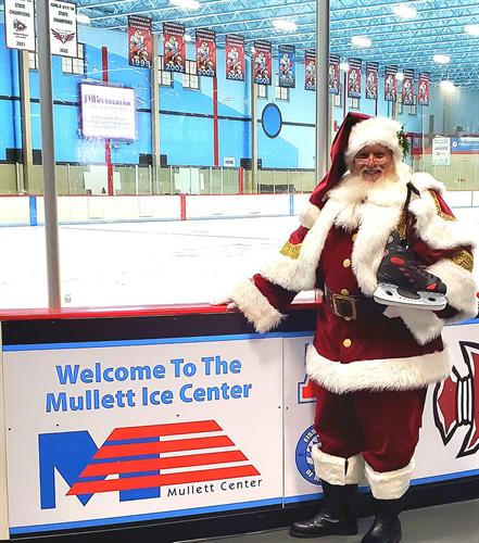 Wisc Make-A-Wish fundraiser at Hartland Ice Rink. Pictures with Santa and Mrs. Claus.