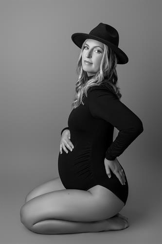Maternity portrait in studio Maternity portrait in studio
