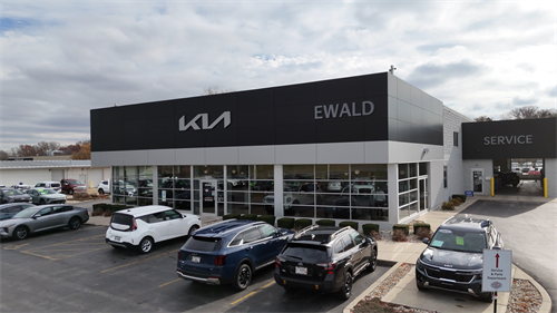 Gallery Image Close_up_front.png